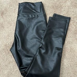 Women’s stretchy faux leather black pants
